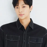 Lee Shin Young