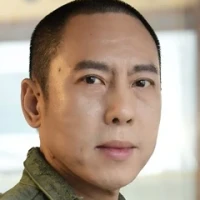 Khan Bruce