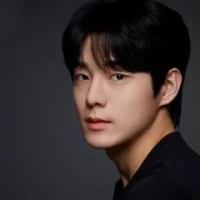Yoo Jung Hoo