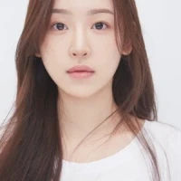 Kim Shi Kyung