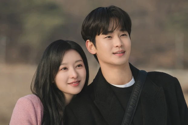 "ملكة الدموع" تعرب عن امتنانها للمشاهدين.