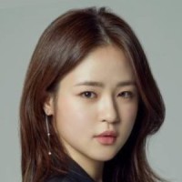 Shim Eun Woo