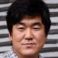 Yoon Je Moon