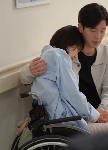 فيلم Between The Two Of Us / ما يحدث بيننا نحن الاثنين 2025